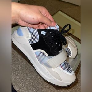 Authentic Burberry Ramsey men Shoes